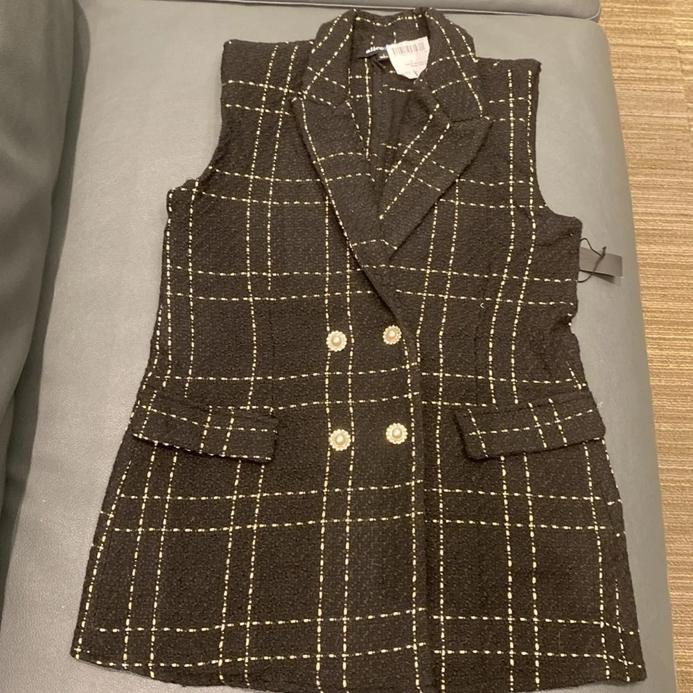 Alice blue tweed vest with sparkly buttons. NWT​​​​​​​​​​​​​​​​​​​​​​​​​​​​​ - Picture 7 of 12